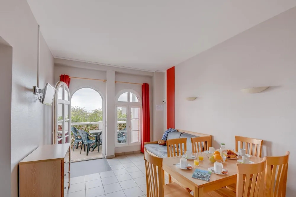 Afficher la photo 6 — Seaside Apartment for 6 in Loire