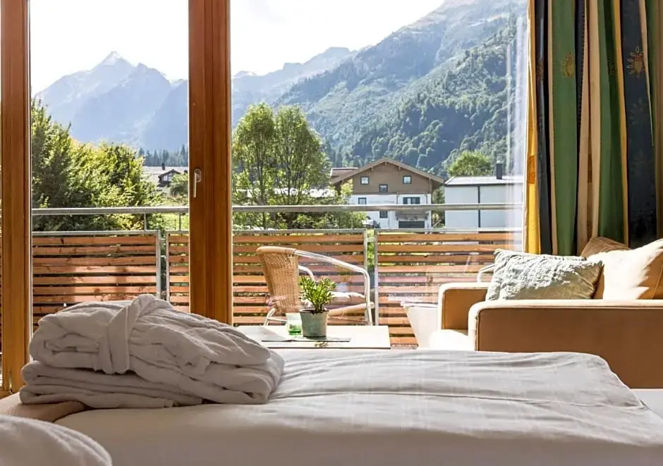 Standard room with balcony