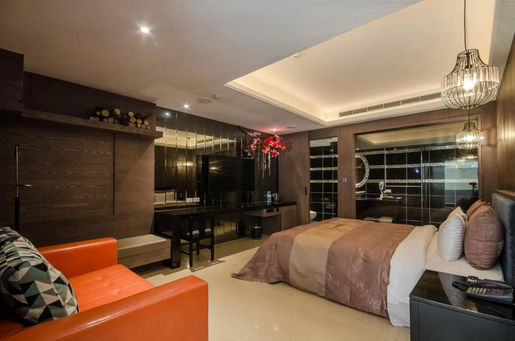 HE&LE Design Hotel — 2