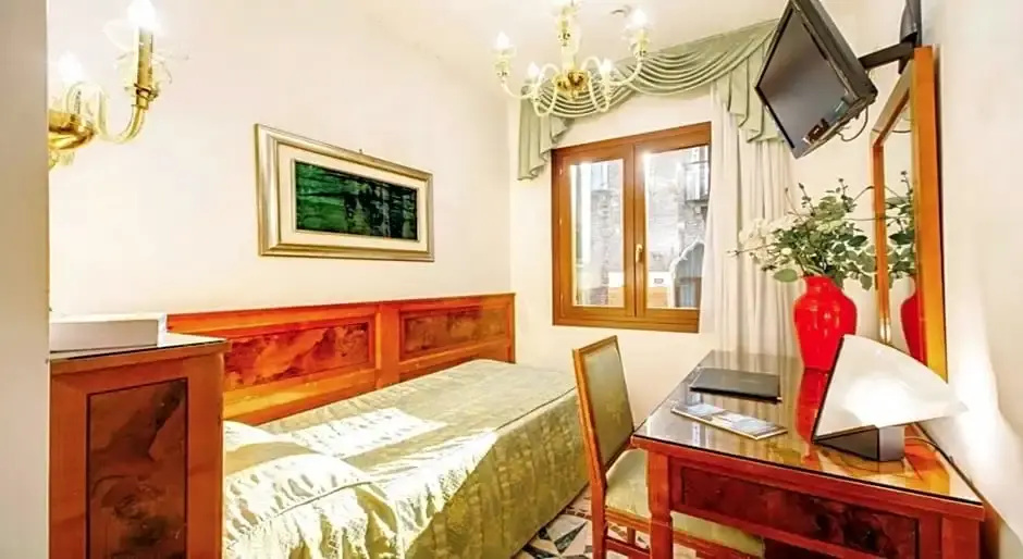 Antica Casa Carettoni - Chambres