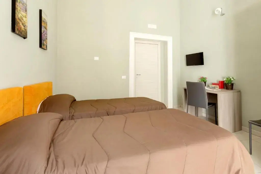 Standard Double room with balcony (twin beds)