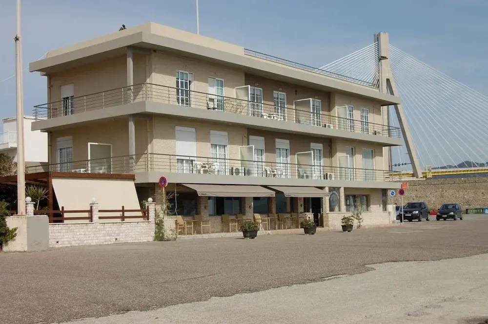 Hotel Antirrio