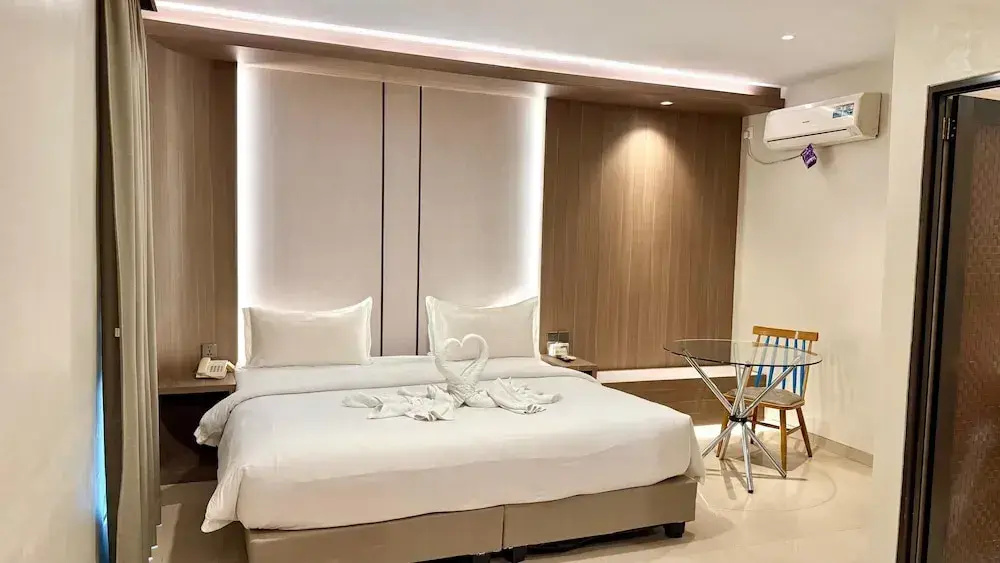 Deluxe Suite