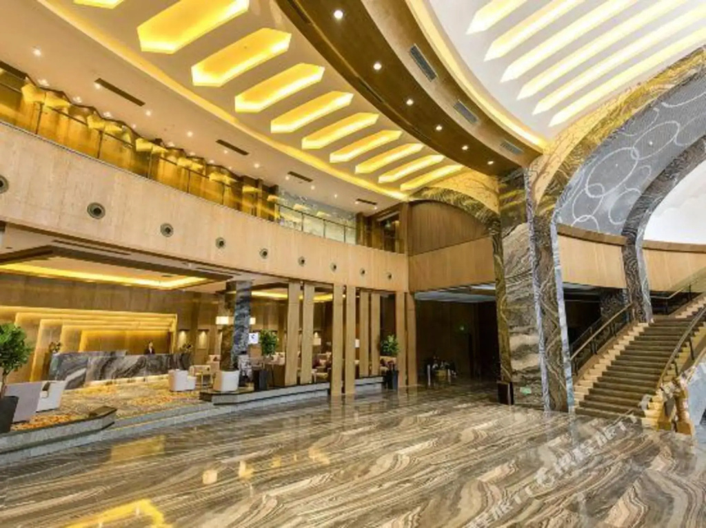Lobby & Reception