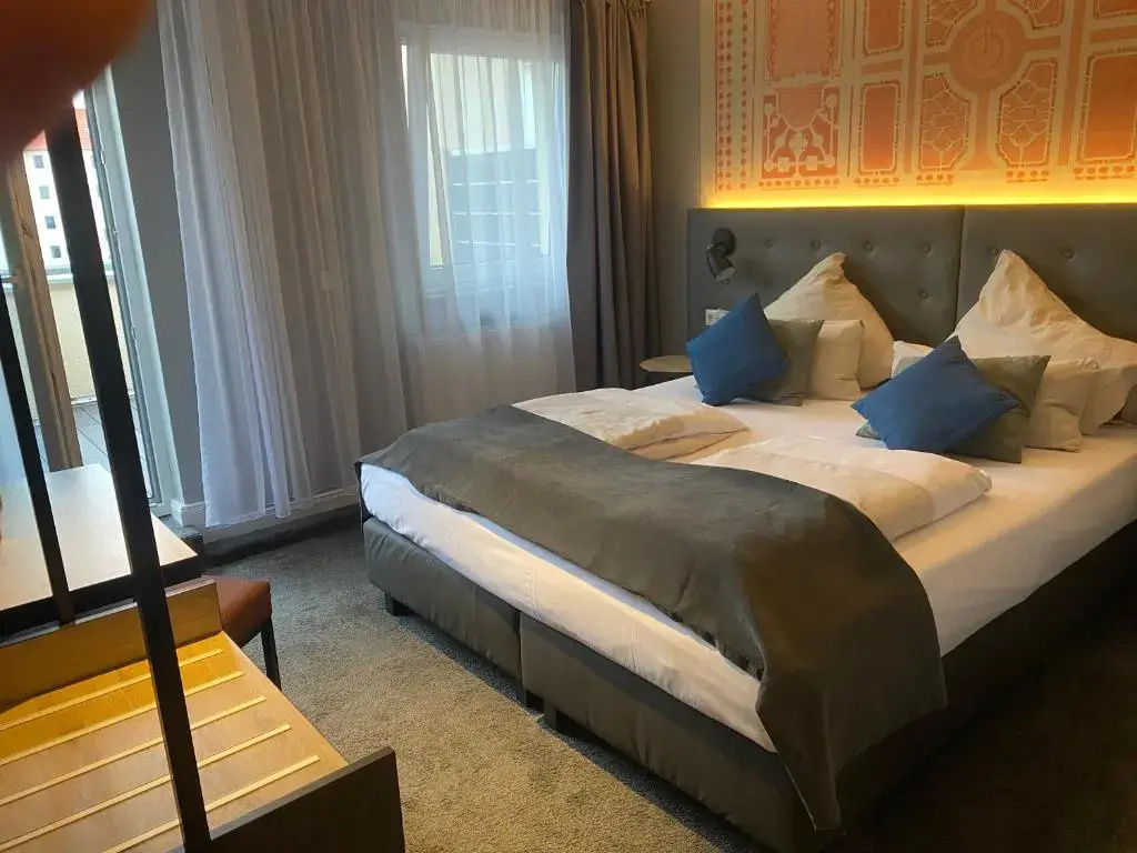 Standard Double room (full double bed)
