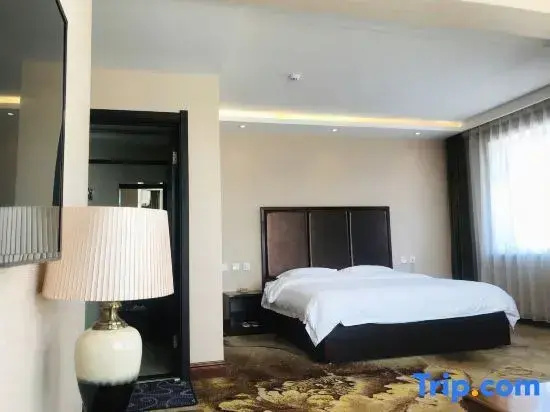 Deluxe Double room (full double bed)