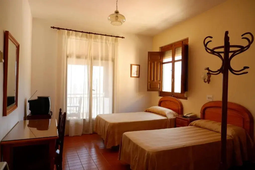 Standard Double room with balcony (full double bed)