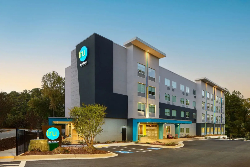 Tru by Hilton Atlanta Northlake Parkway, GA