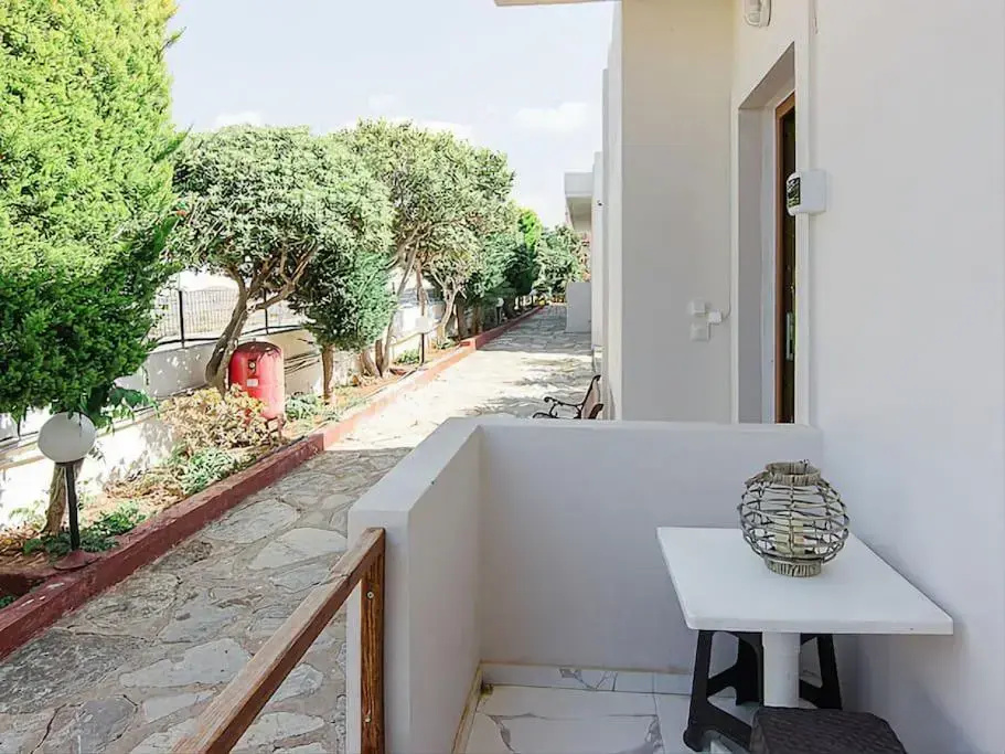 Hersonissos Modern One Bedroom Apartment Beachside