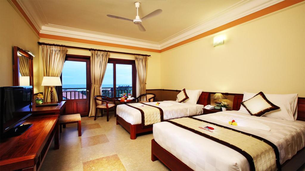 Golden Coast Resort & Spa