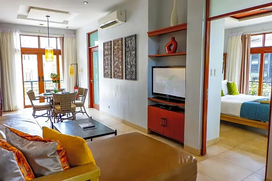 1 Bedroom Deluxe room with pool view