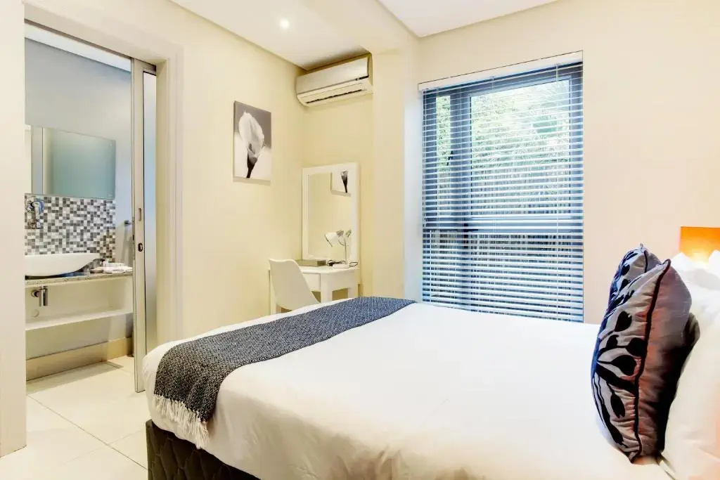 The One 8 Hotel - Chambres