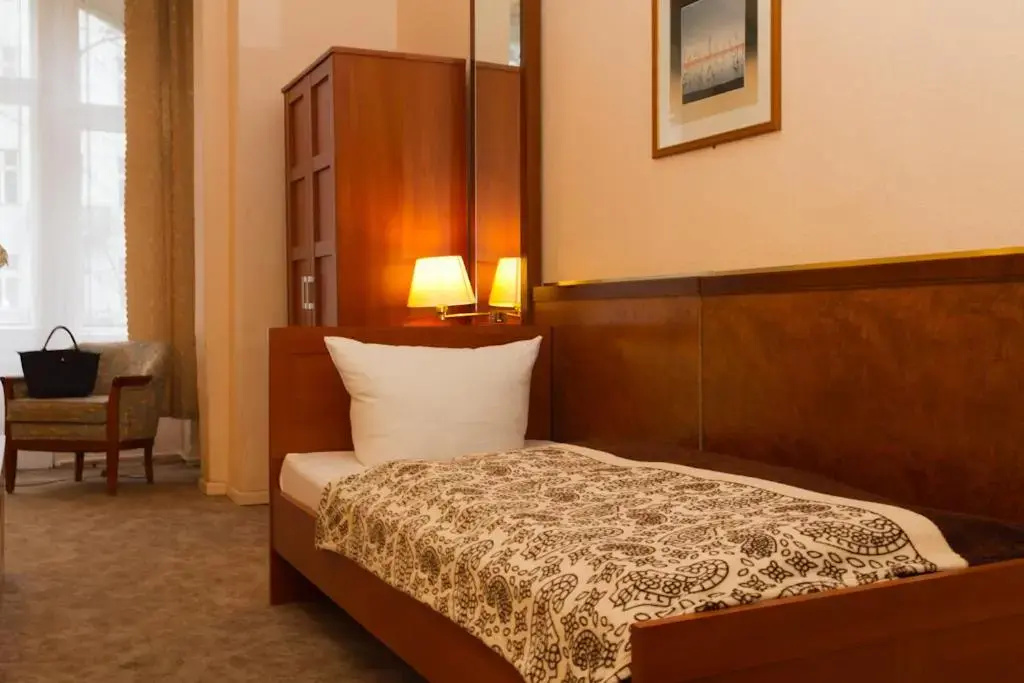 Standard Single room