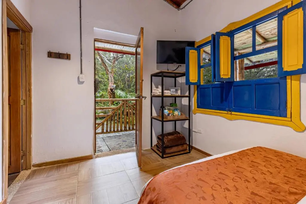 Standard Double room with balcony (full double bed)