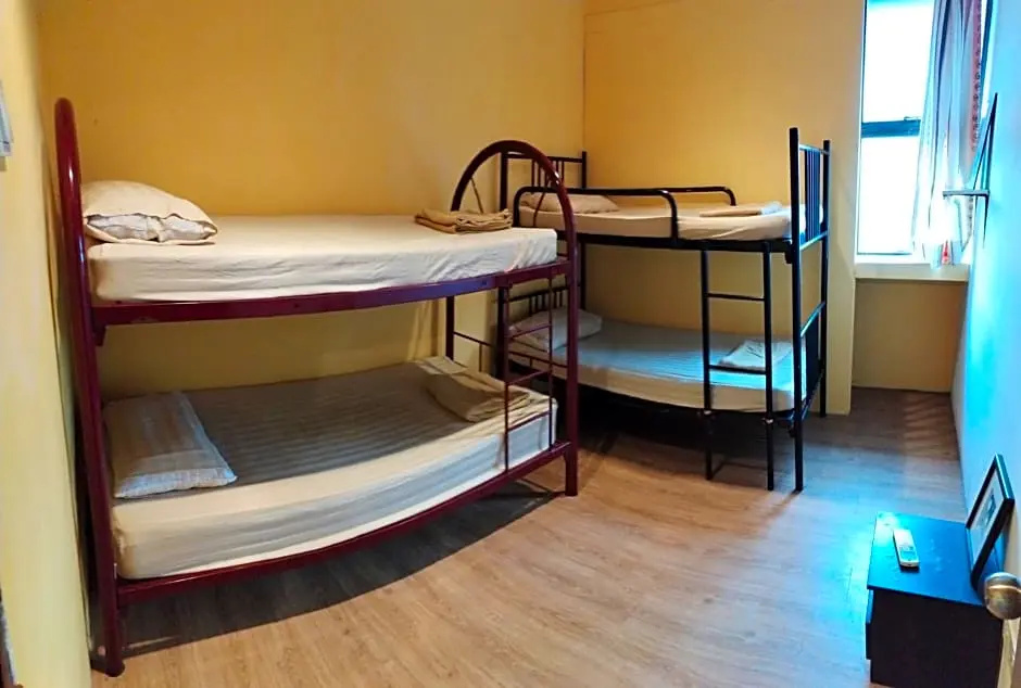 Economy room
