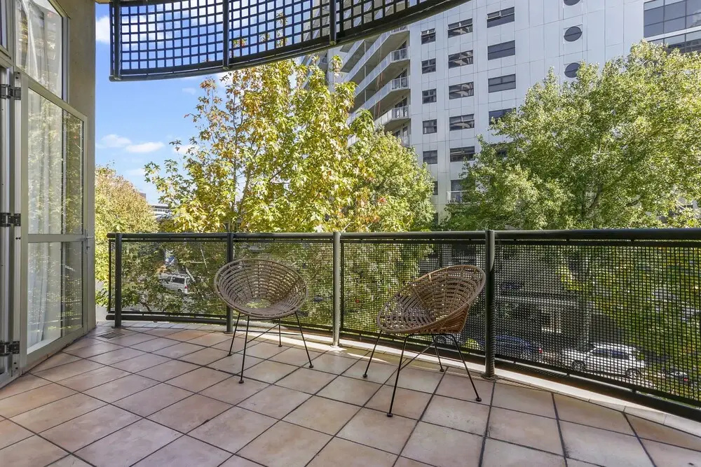 2 Bedrooms On Hobson Street With Carpark - By Urban Butler