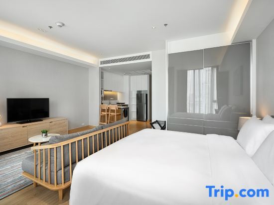 Двухместная студия Deluxe двуспальная кровать в Oakwood Suites Bangkok
