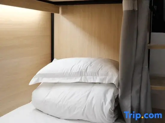 Bed in Dorm