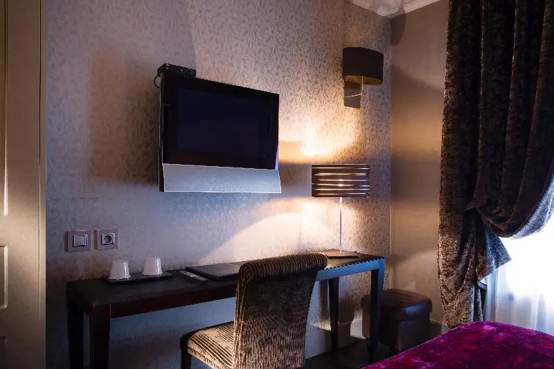 Hotel Ares Eiffel 45