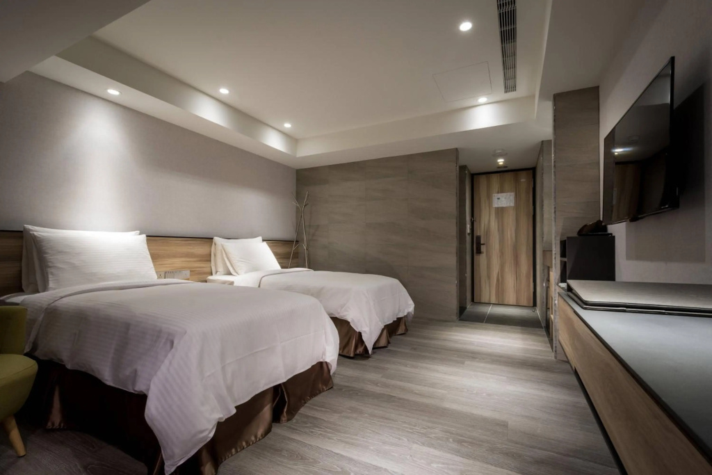 DD Hotel — 3