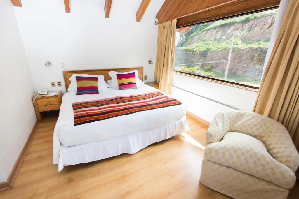 Standard Double room with street view (full double bed)
