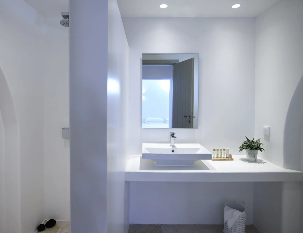 Aurora Luxury Suites