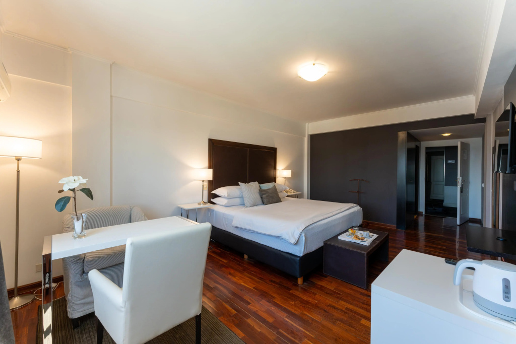 Hotel Tolosa — 4