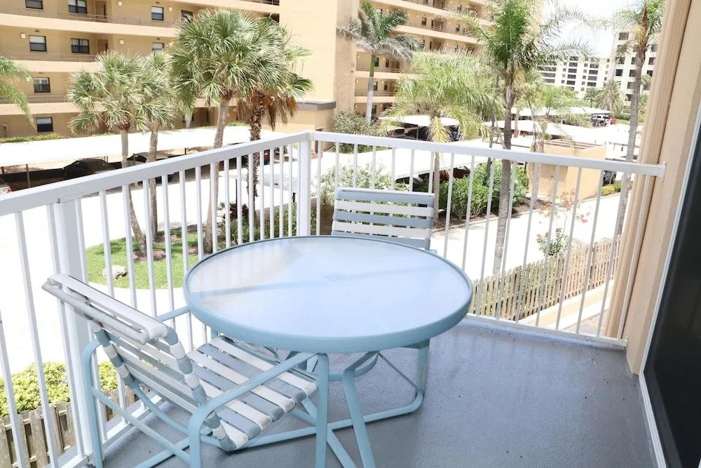 Jamaica Royale T31 - 2 Br Condo