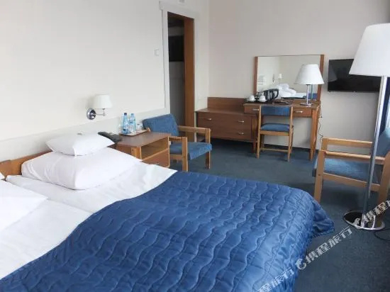 Hotel Gromada Pila — 1