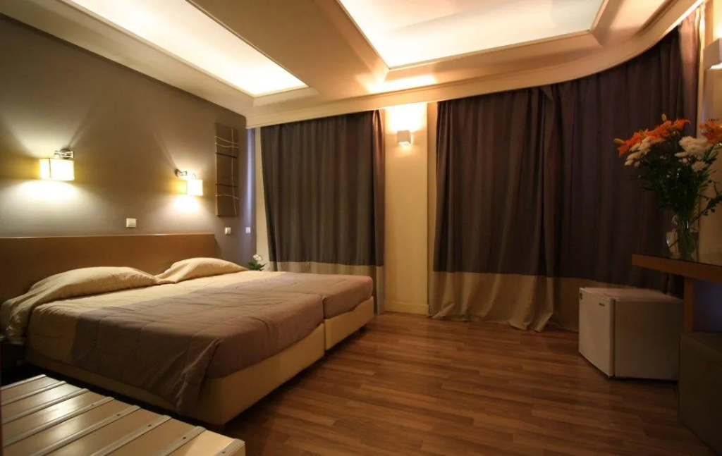 Double room (full double bed)
