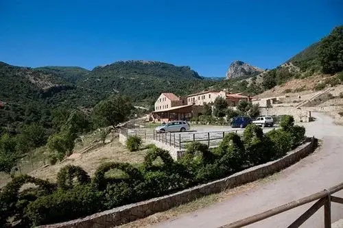Balcony & Terrace