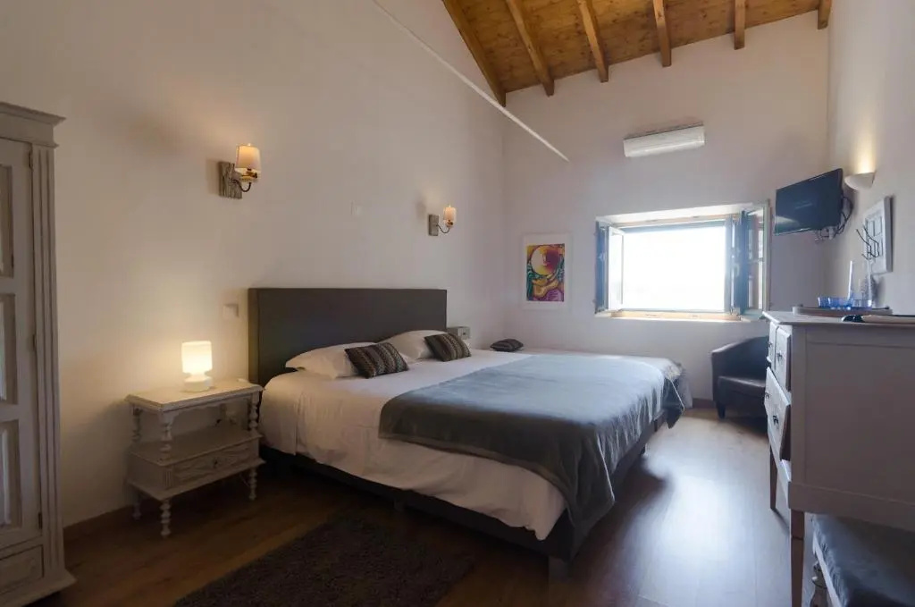 Superior Double room (full double bed)