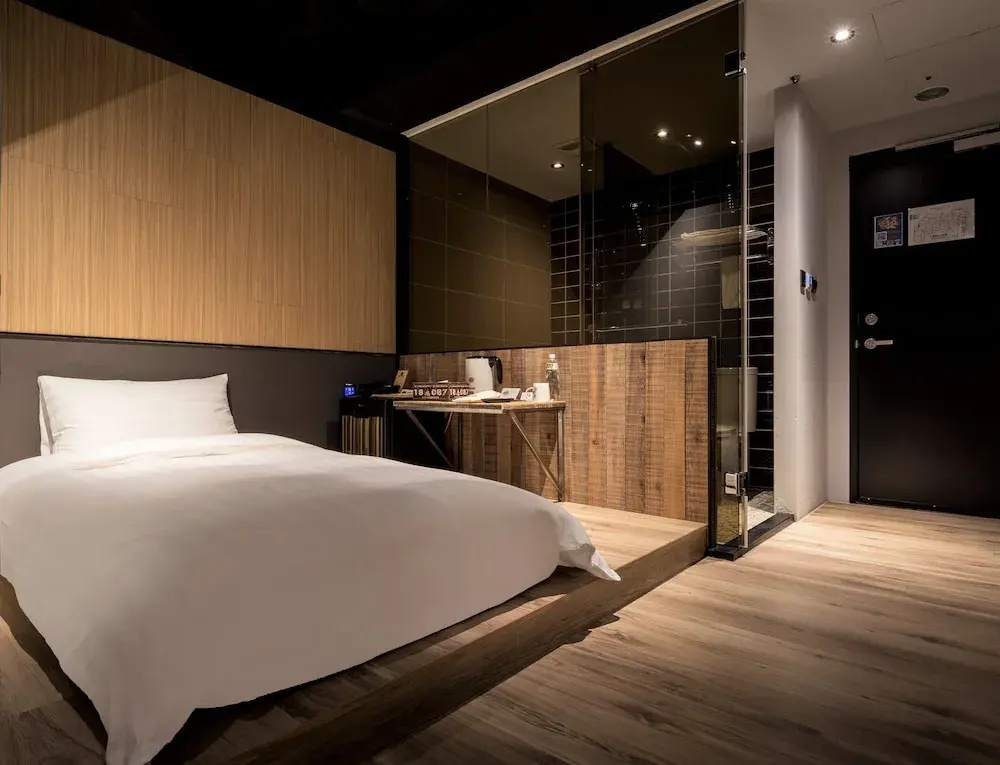 Economy room