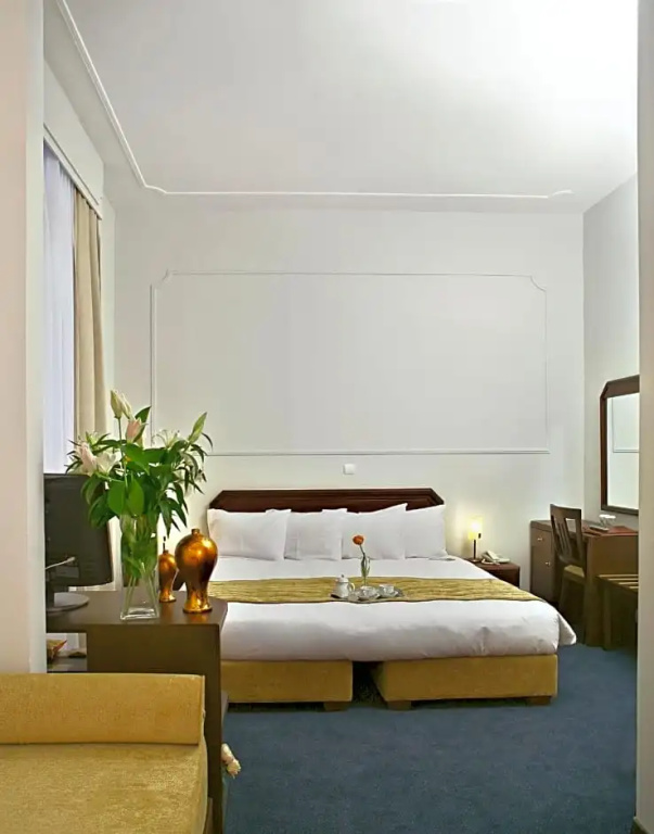Comfort room