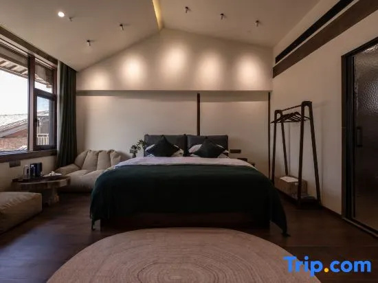 Standard Double room with view (full double bed)