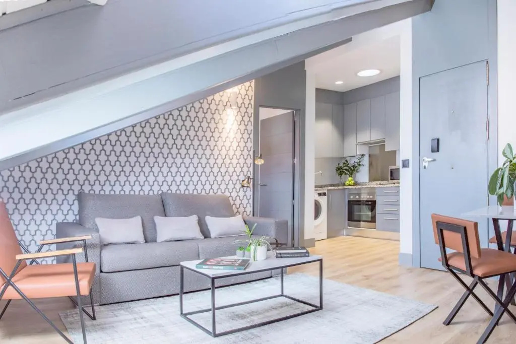 limehome madrid calle santa ana - Chambres