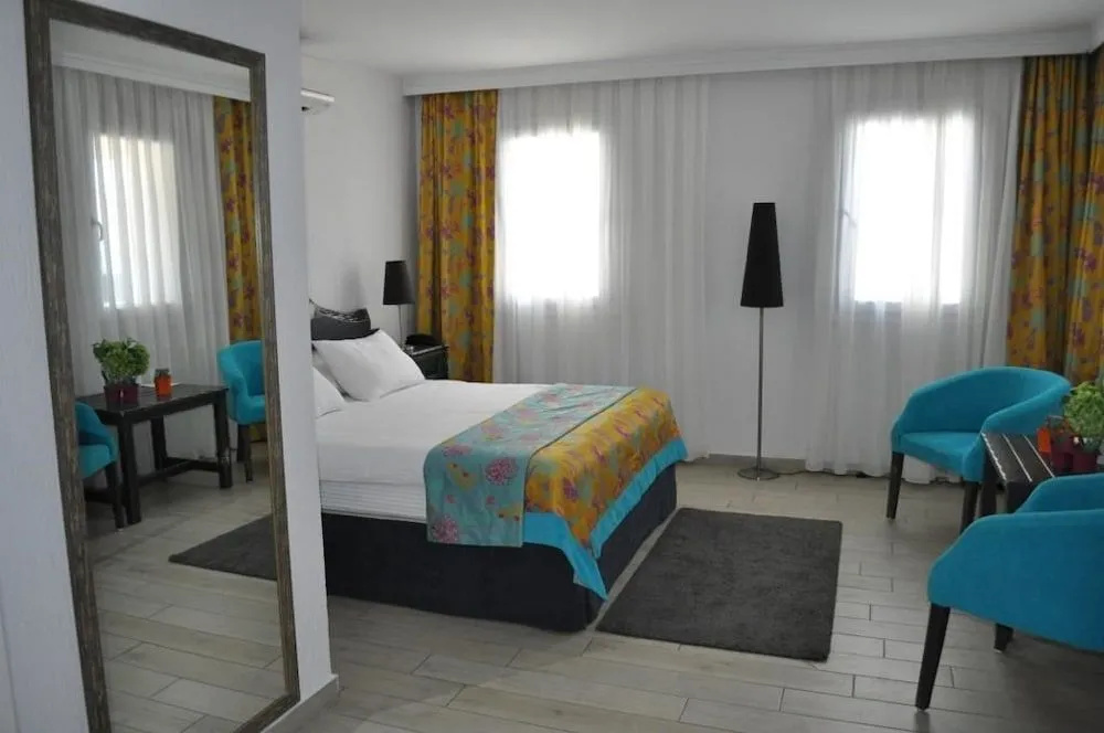 Hotel photo 2