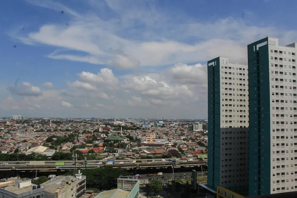 1BR City View at Green Pramuka Apartment near Mall