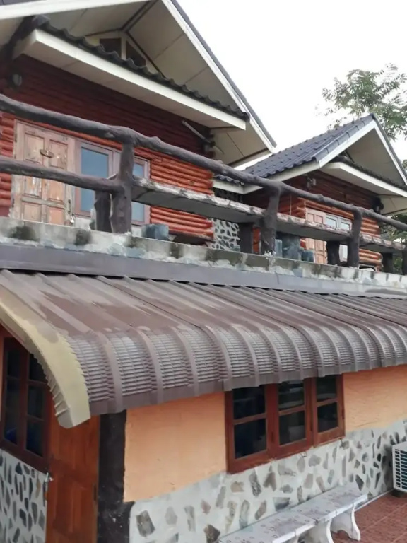 Baanrai 83 Jirasin