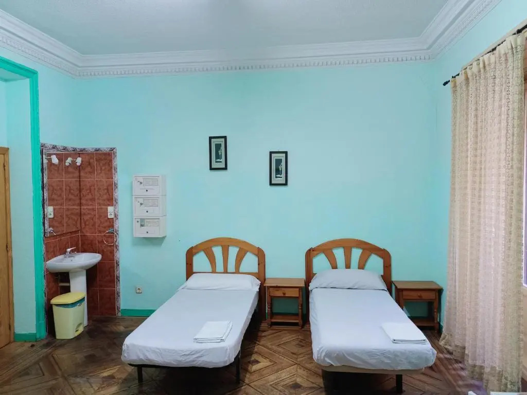 Economy room