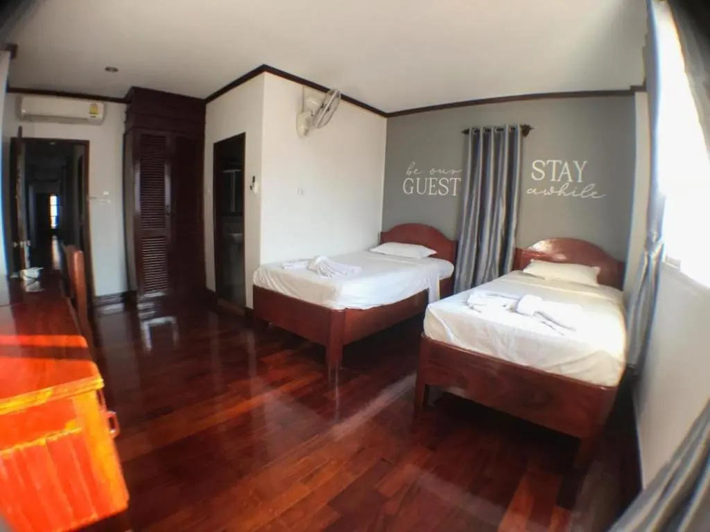 Economy Double room (twin beds)