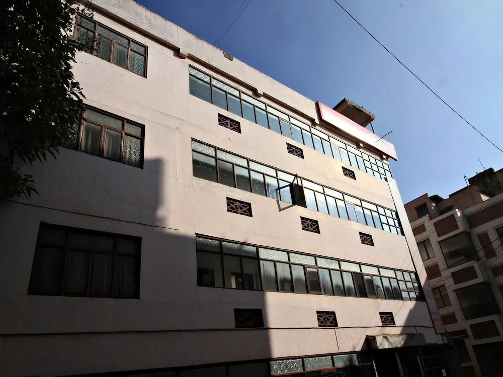 OYO 8736 Hotel Pratham International