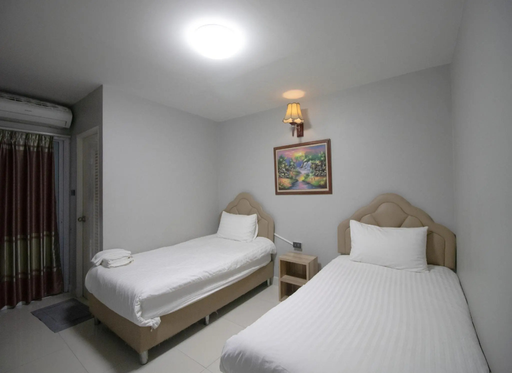 Standard Double room (twin beds)