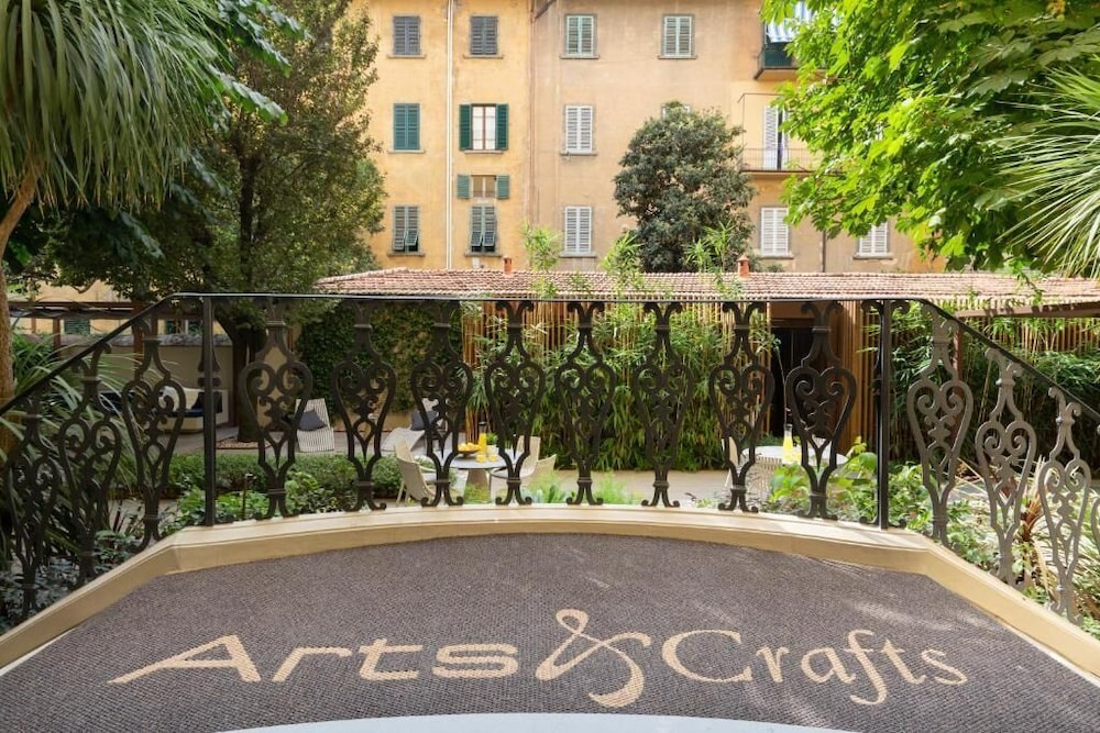 Arts & Crafts Luxury Suites by Amalia