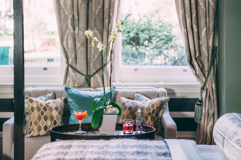 11 Cadogan Gardens and The Apartments