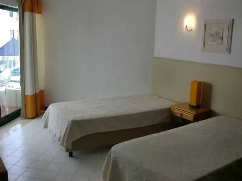 Algamar Apartments