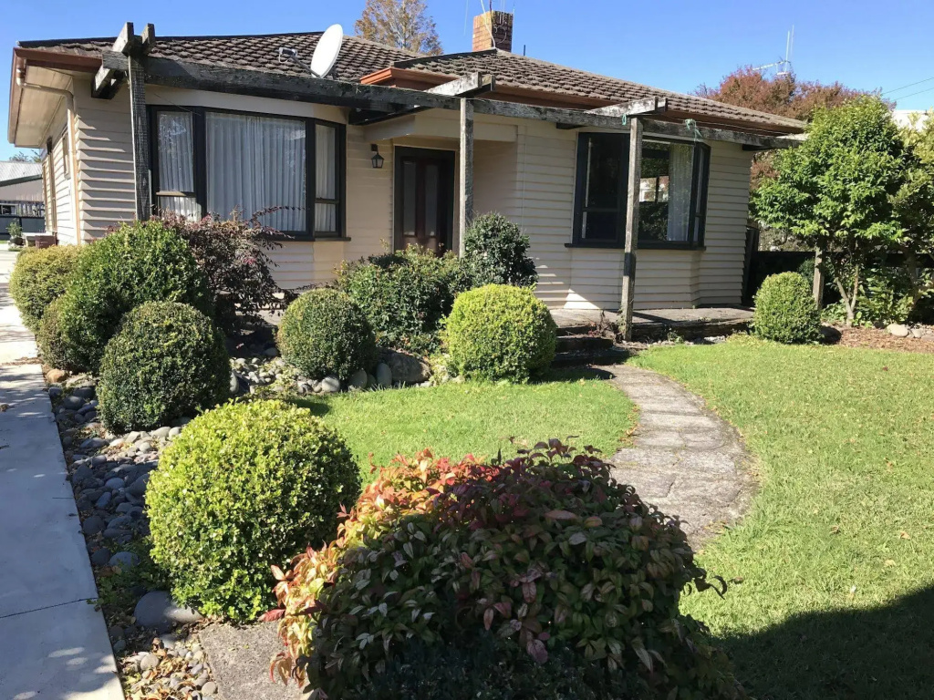 Villa on Nixon St