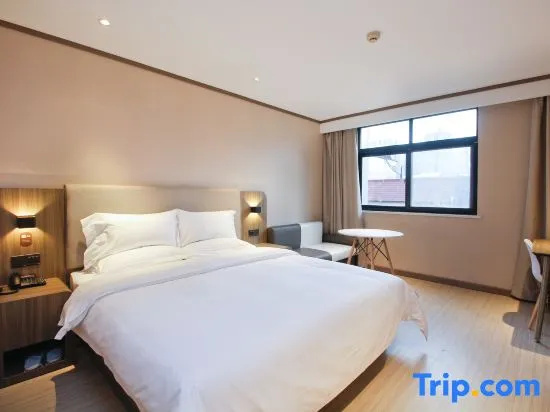 Superior Double room (full double bed)
