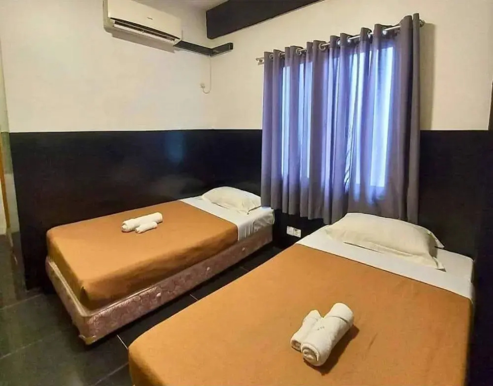 Economy room