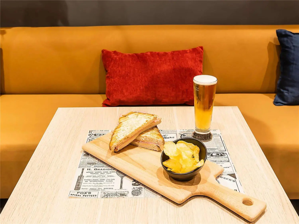 ibis Braganca - Général